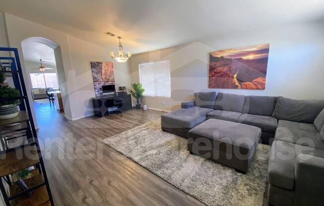 4515 W BEVERLY RD