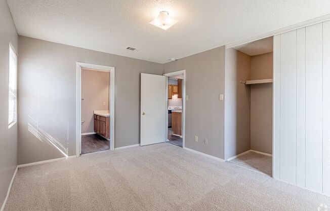 Foothills Apartments