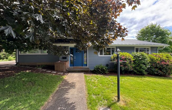 Modern Charm with Farmhouse Elegance – Stunning 4-Bedroom Home with Dual Fireplaces & Backyard Retreat