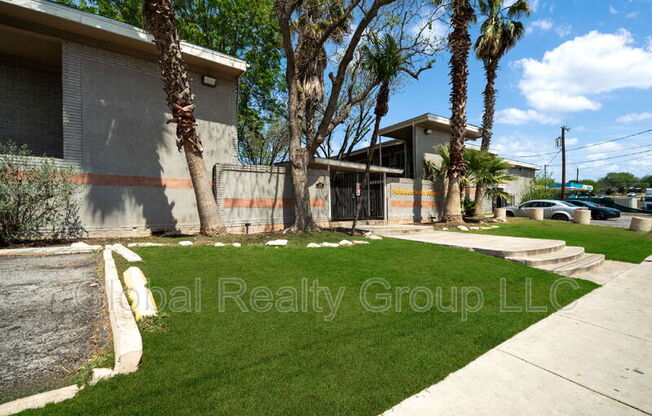 255 E RAMPART DR