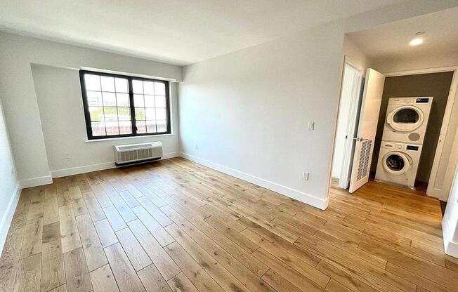 2 beds, 2 baths, $4,800, Unit 5-A