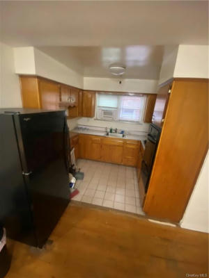 4 beds, 1 bath, 2,200 sqft, $4,000