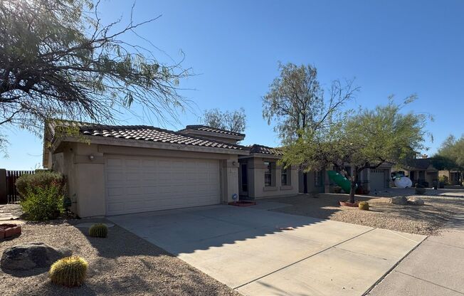 **MOVE IN SPECIAL: 2 BEDROOM PLUS OFFICE/DEN IN MCDOWELL MTN RANCH WITH COMM POOL AND AMENITIES