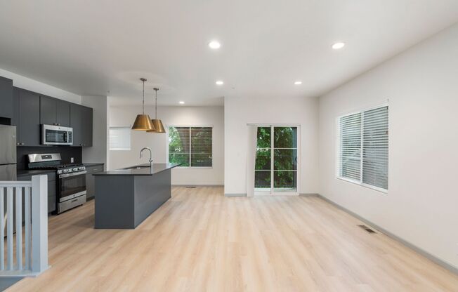 Quaker Condos - $300 Off Move-in Costs for May!