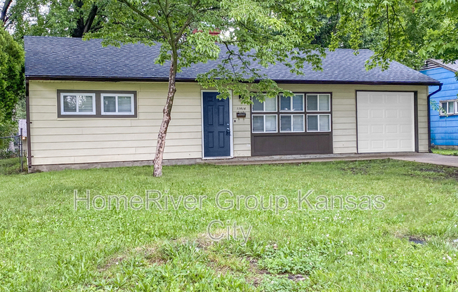11414 CORRINGTON AVE