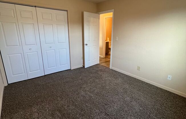 3 beds, 1 bath, $1,450