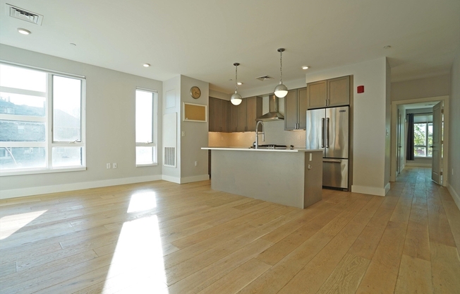 2 beds, 2 baths, 1,063 sqft, $4,000, Unit 303