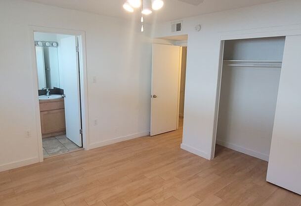 2 beds, 2 baths, 989 sqft, $1,700, Unit PEN-203A