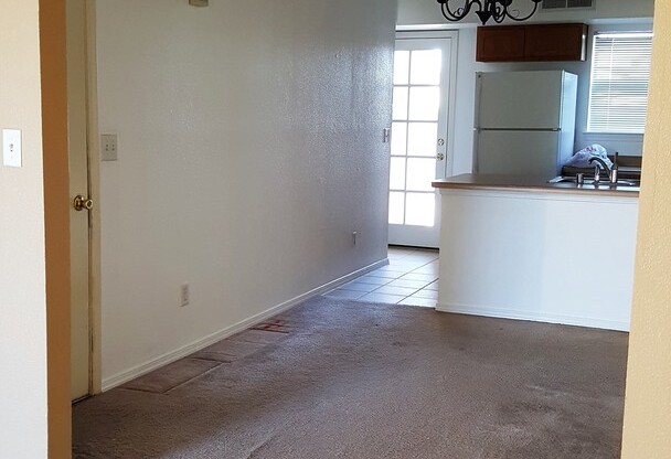 3 beds, 2 baths, $1,300