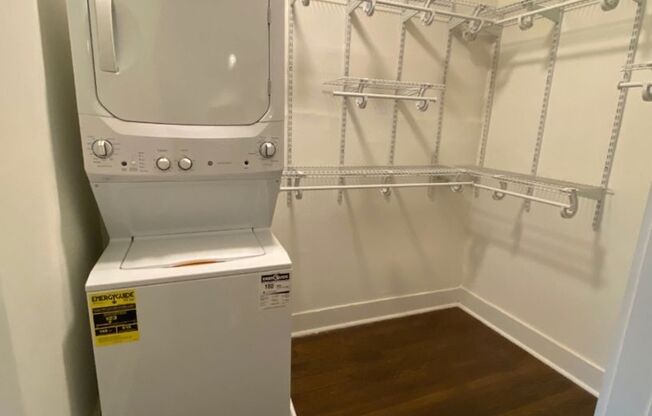 1 bed, 1 bath, 475 sqft, $1,670, Unit 800-04