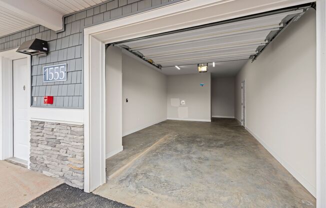2 beds, 2 baths, 1,205 sqft, $2,295, Unit 1555