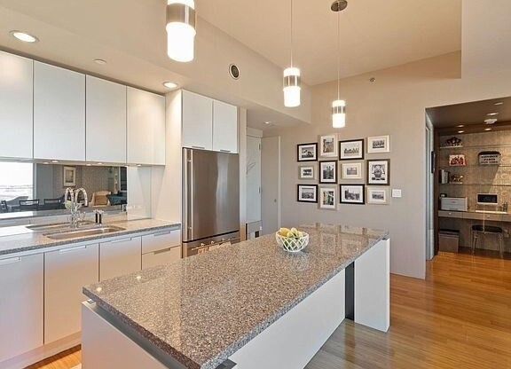 1 bed, 1 bath, 954 sqft, $3,925, Unit 508