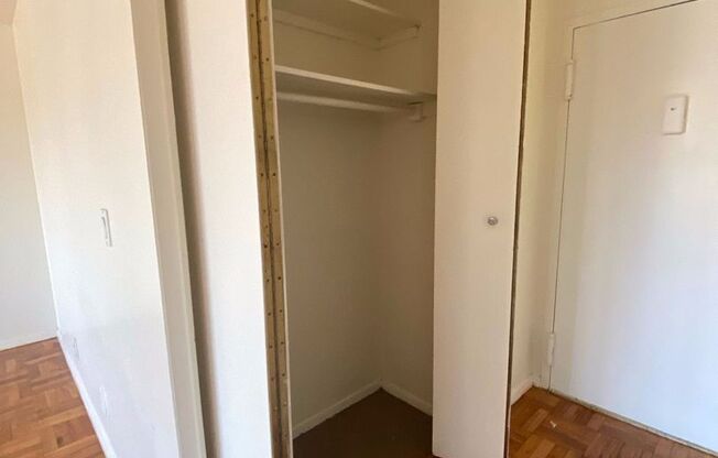 1 bed, 1 bath, $2,200, Unit 5D