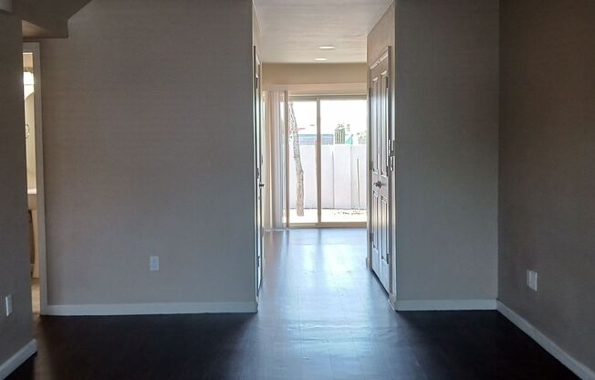2 beds, 1.5 baths, 1,047 sqft, $1,395, Unit Unit 19