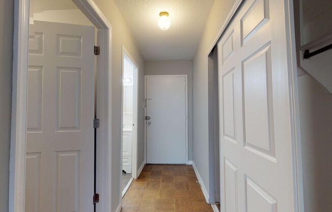 West End Studio Apartment for Rent- All Utilties Included, Updated Appliances, Roof Deck, Pool, Front Desk, & More!