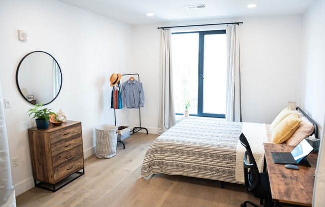 1 bed, 1 bath, 643 sqft, $3,300, Unit 206