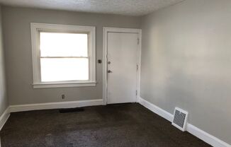 4 BED 1 BATH UNIT IN GARFIELD HEIGHTS