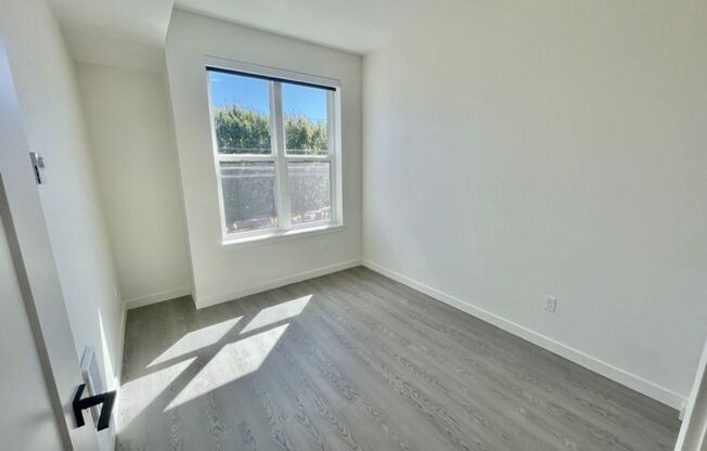 Modern Luxury Awaits! - Ellana on Alberta - 2 WEEKS FREE RENT! - Studios, 1bdrms & 2bdrms