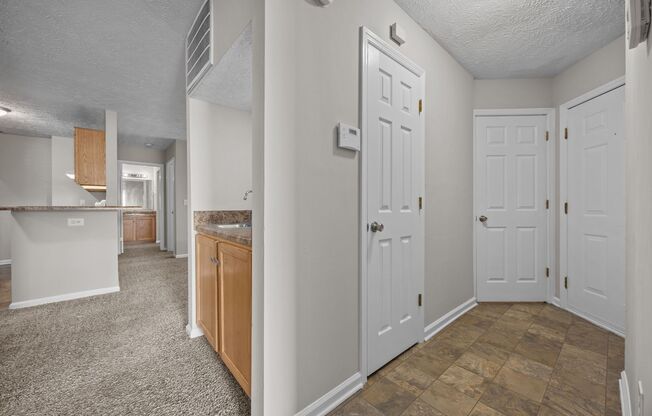 2 beds, 2 baths, 1,000 sqft, $1,147, Unit 421C
