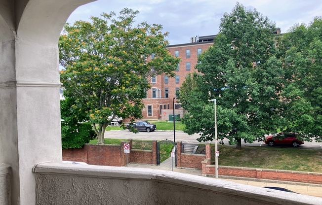 351 S HUNTINGTON AVE