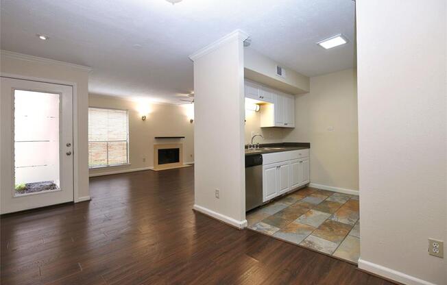 1601 S Shepherd Dr