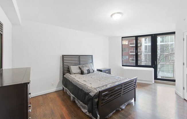 2833 OCEAN PKWY