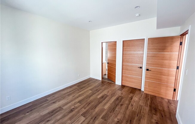 1814 1/2 HAUSER BLVD