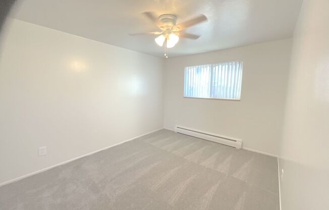 2 beds, 1 bath, 832 sqft, $1,550, Unit 211