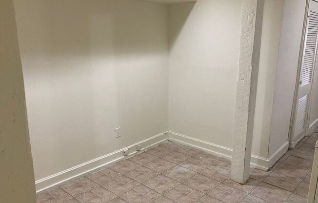 1 bed, 1 bath, 700 sqft, $1,199, Unit 46-TF