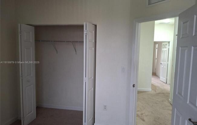 9320 W 33 LN