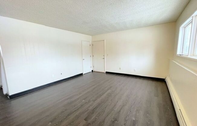 2 beds, 1 bath, $1,450, Unit 1