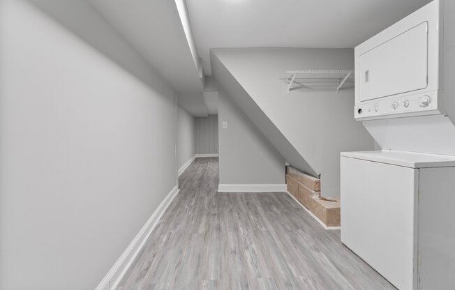 1023 HARLEM AVE