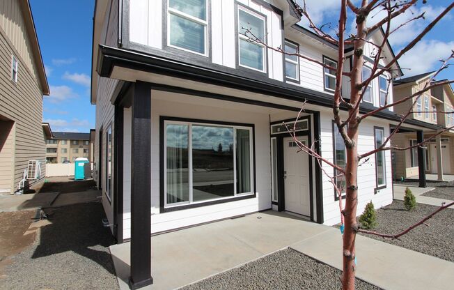 Modern design 3-bed, 2.5 bath duplex available.
