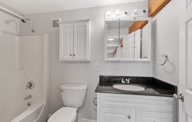 2 beds, 1.5 baths, 1,518 sqft, $2,400, Unit 619