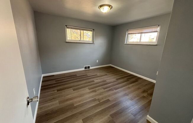 3 beds, 1 bath, $1,650