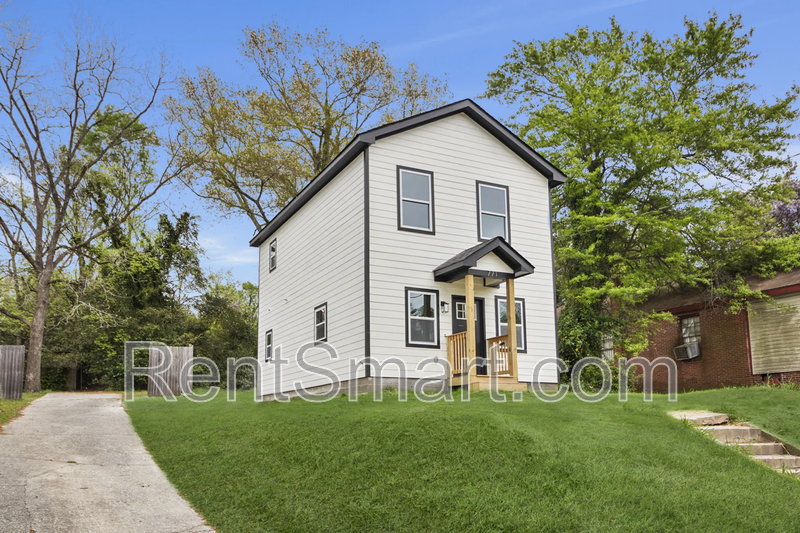 114 EMILY ST