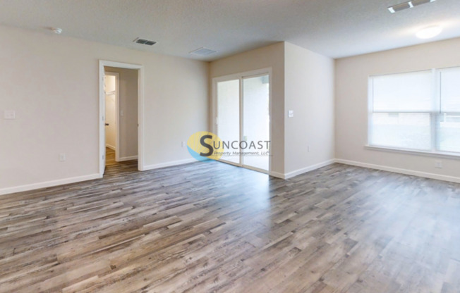 1 ROSECROFT LN