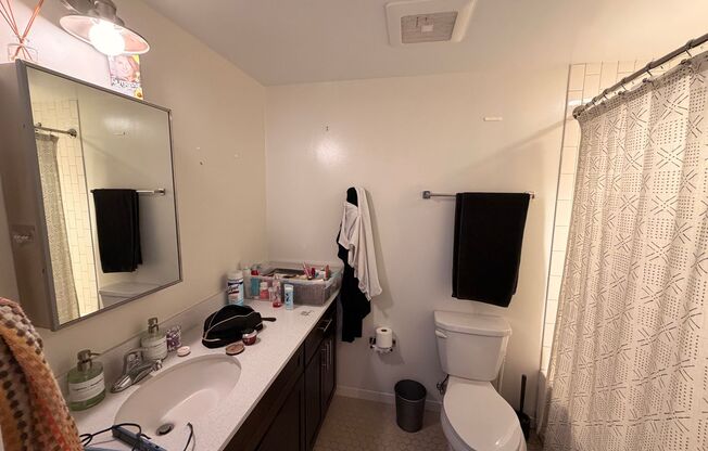 1 bed, 1 bath, 663 sqft, $2,200, Unit 705