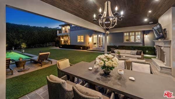 1064 AMALFI DR