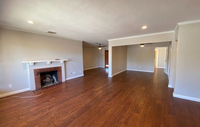 7BD/4BA, Two Kitchens!