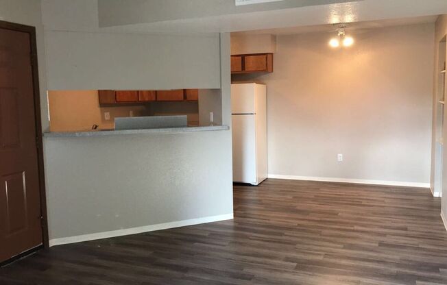 1 bed, 1 bath, 682 sqft, $1,060, Unit 34