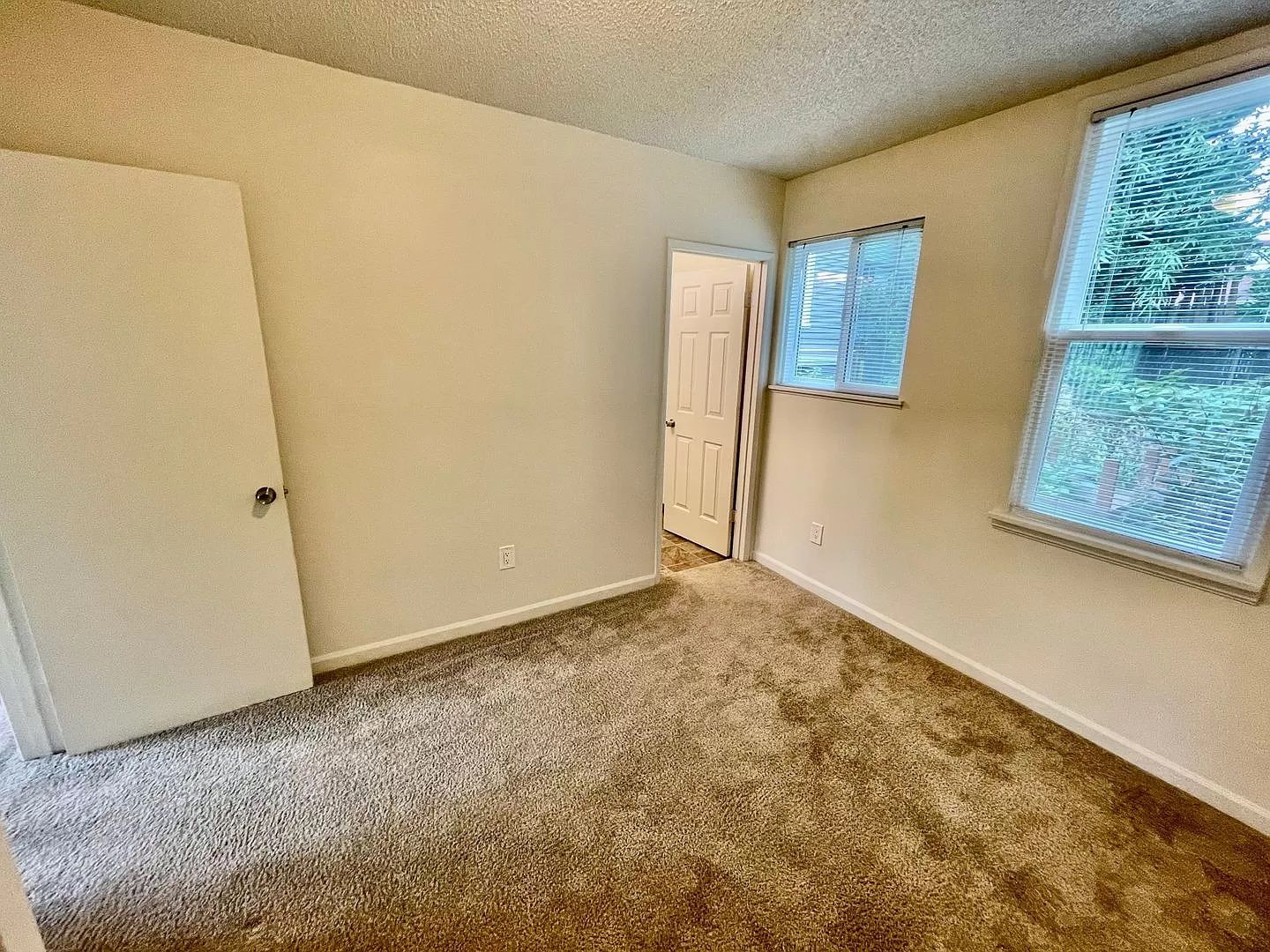 Close-in SE Hawthorne Neighborhood Plex