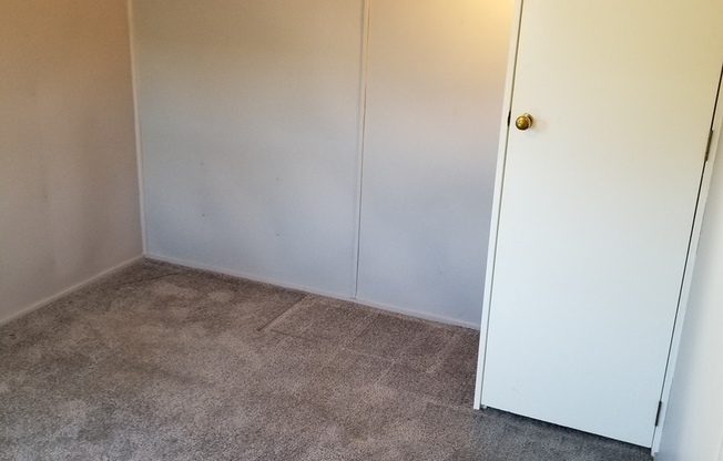 2 beds, 1 bath, 576 sqft, $1,600, Unit 55