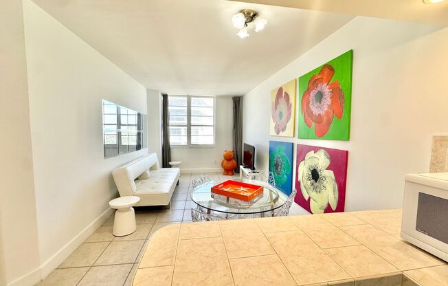 1 bed, 1 bath, $2,300, Unit Unit 1031