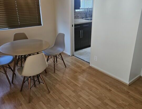 1 bed, 1 bath, 873 sqft, $2,495