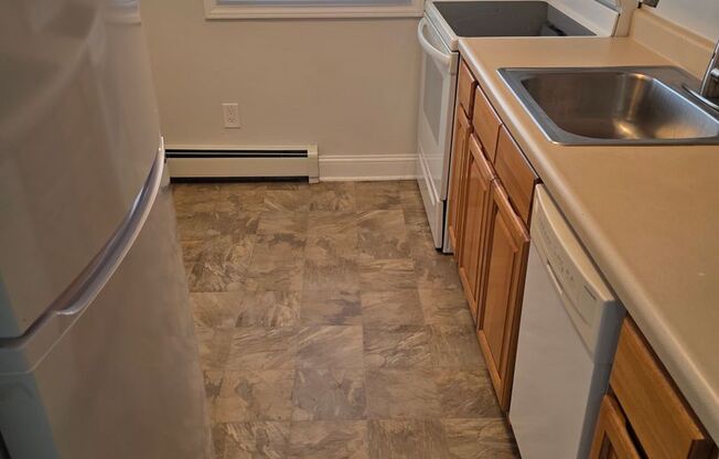 1 bed, 1 bath, 652 sqft, $1,795, Unit 404