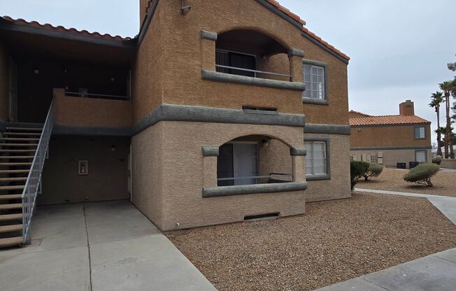 **COZY CONDO**