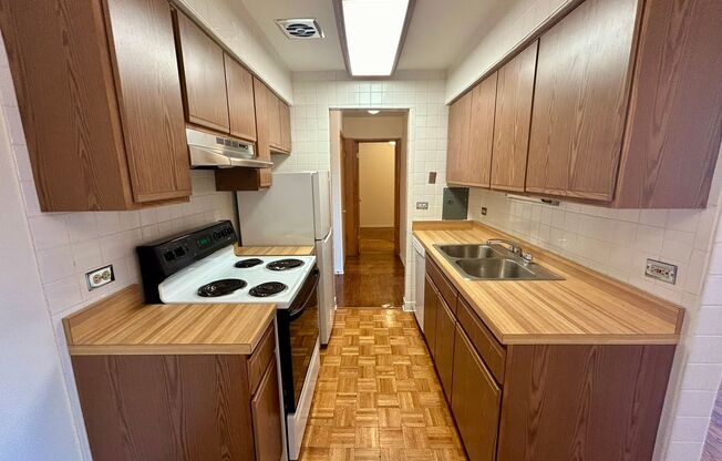 Studio, 1 bath, 525 sqft, $1,625, Unit 531-519