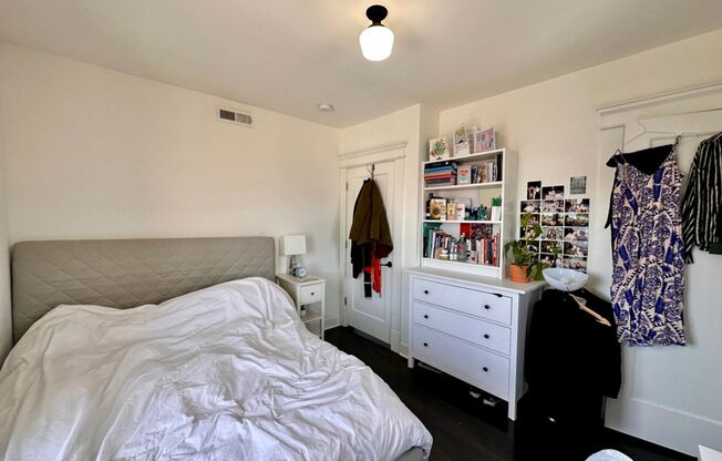 3 beds, 2 baths, 736 sqft, $2,995, Unit 46