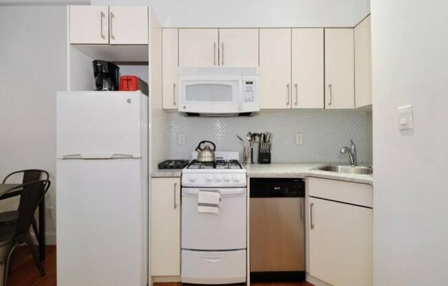 1 bed, 1 bath, $2,800
